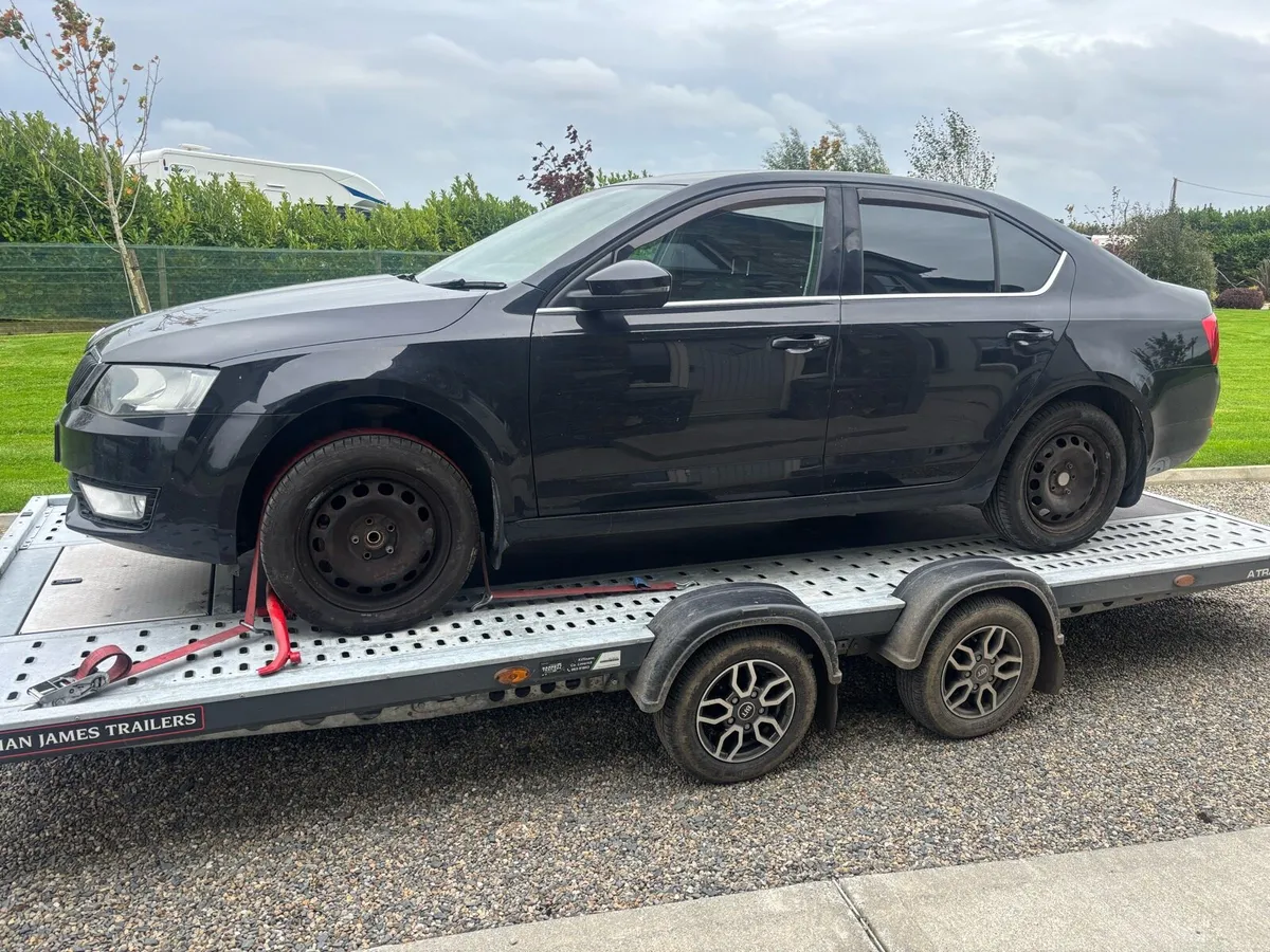2017 SKODA OCTAVIA FOR PARTS OR REPAIR - Image 2