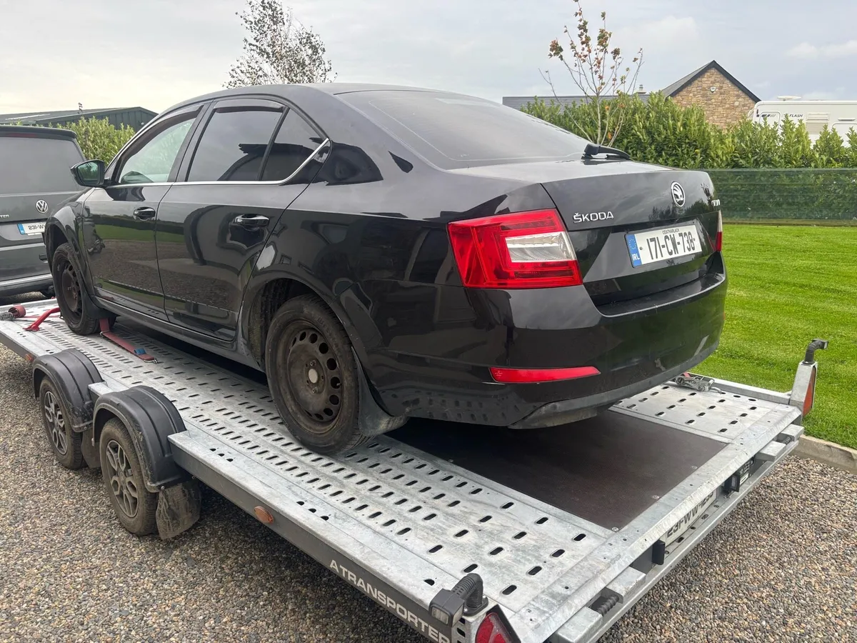 2017 SKODA OCTAVIA FOR PARTS OR REPAIR - Image 3