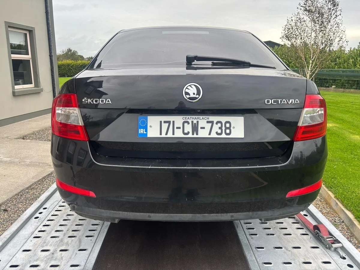 2017 SKODA OCTAVIA FOR PARTS OR REPAIR - Image 4