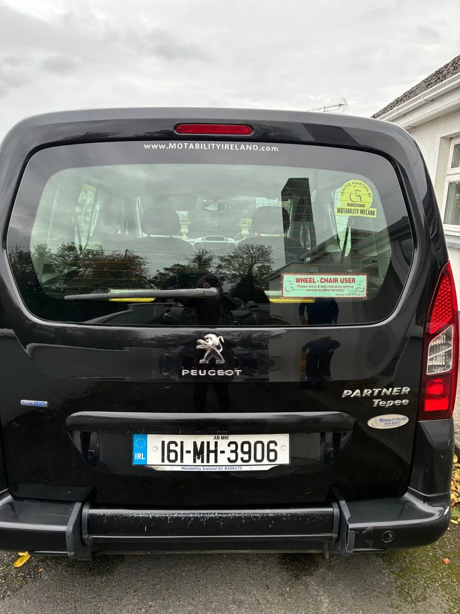 Mobility vehicle - Image 2