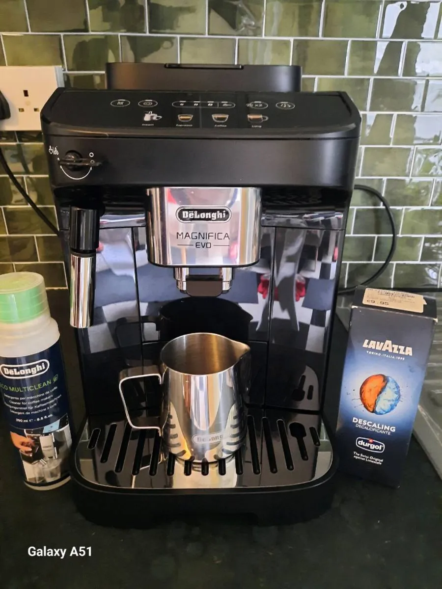 Delonghi Magnifica Evo Coffee Machine - Image 1