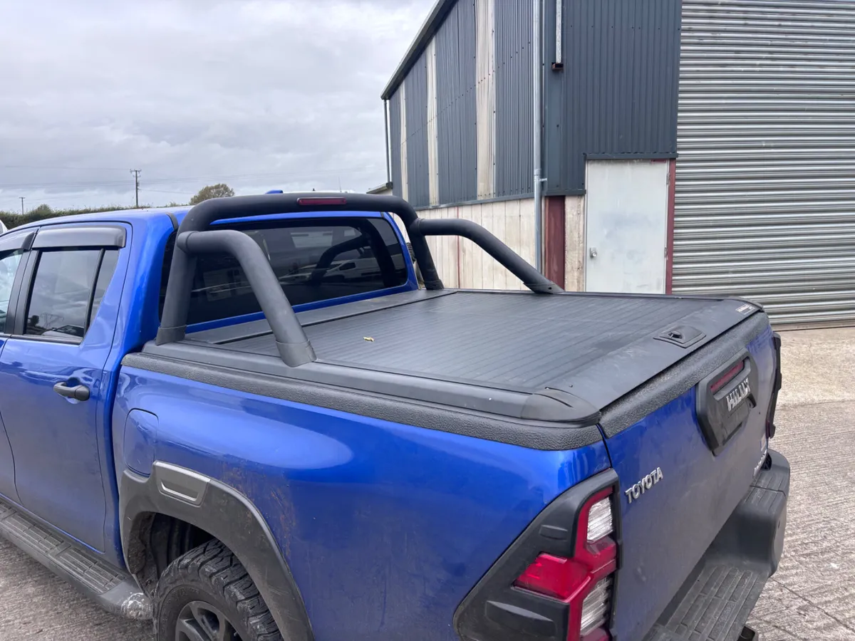 Toyota Hilux Roller Cover - Image 1