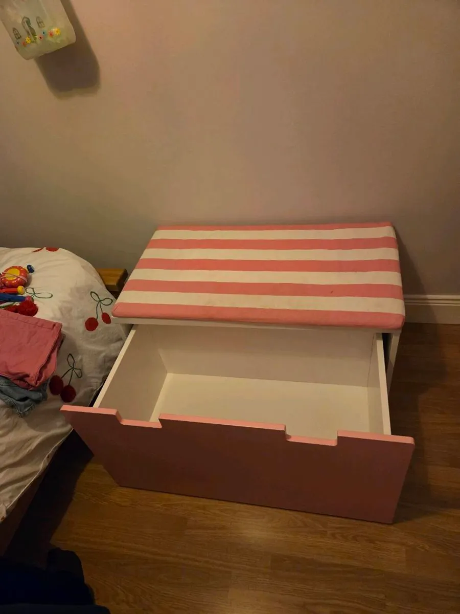 Ikea Smastad storage bench - Image 4