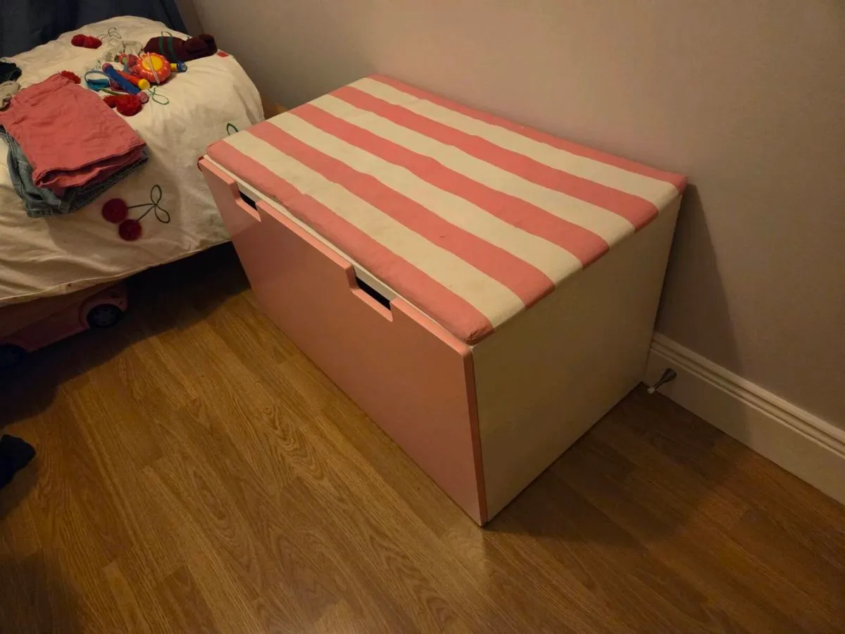 Ikea Smastad storage bench - Image 2