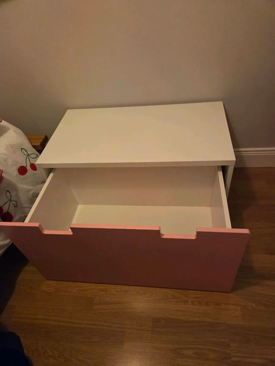 Ikea Smastad storage bench - Image 3