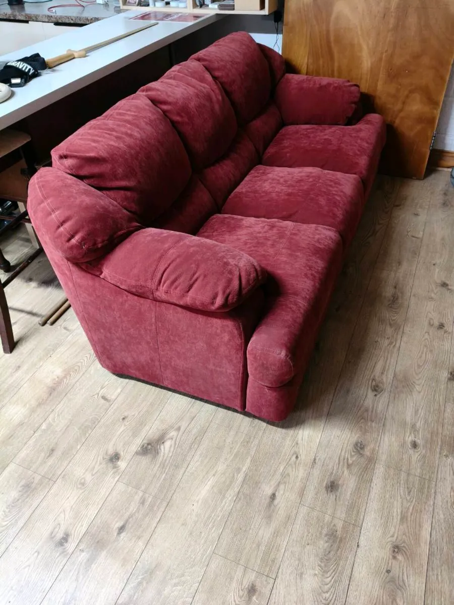 3 seater couch - Image 2