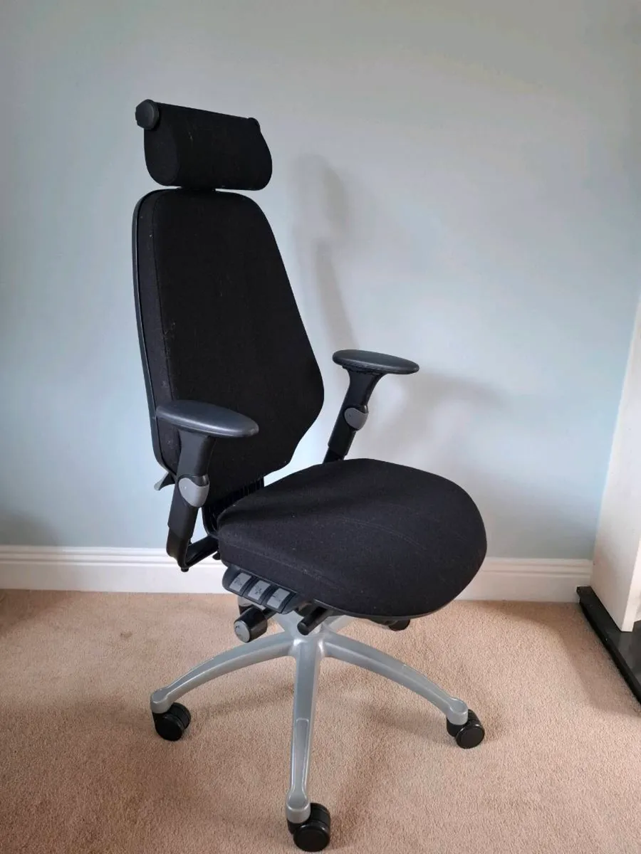 Office chair - Image 4