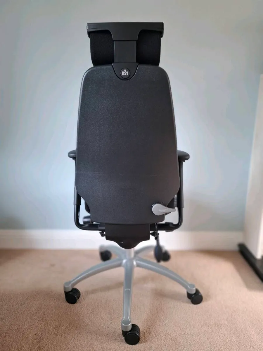 Office chair - Image 3