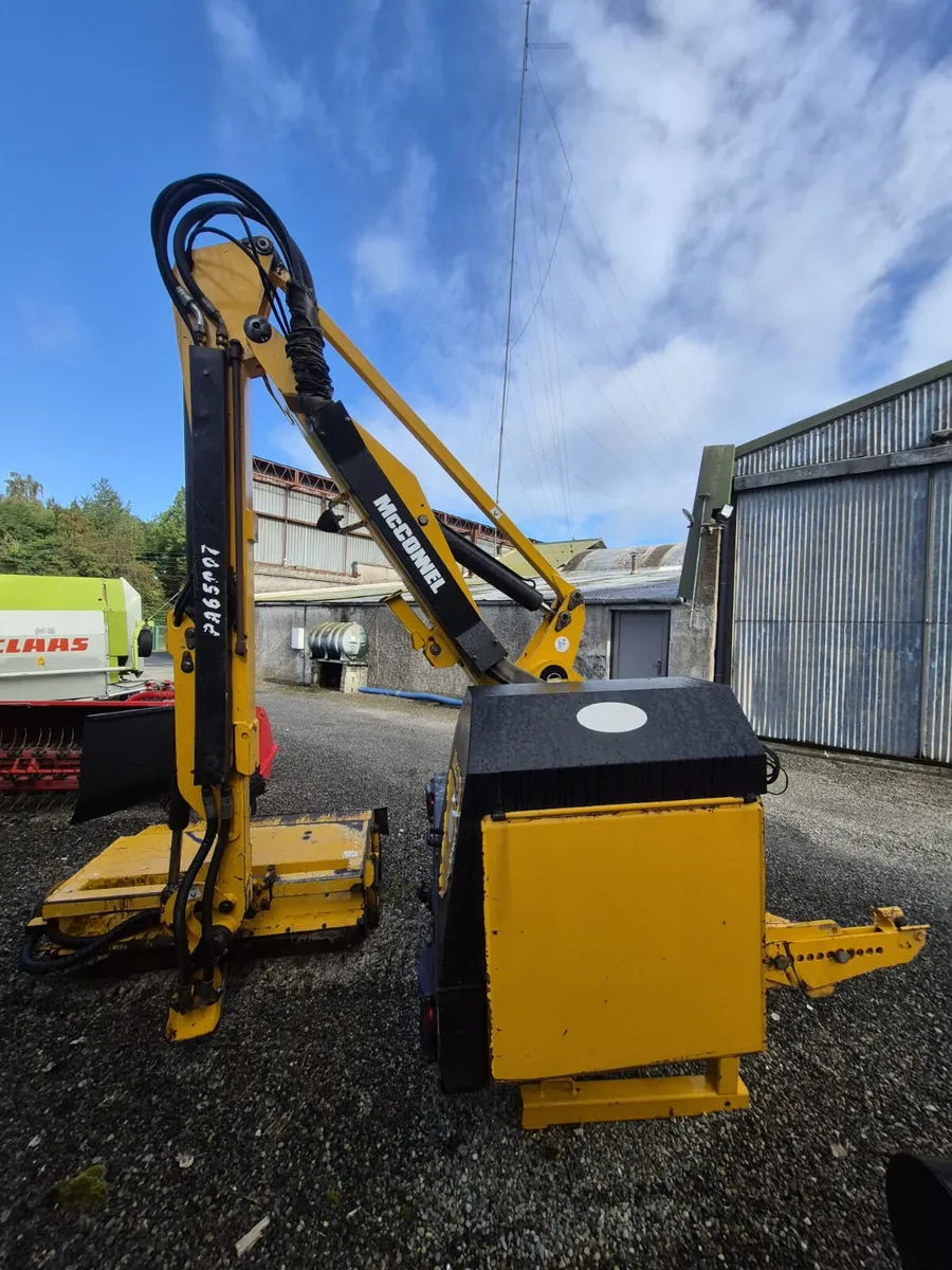 McConnel PA6500T Hedgecutter - Image 3
