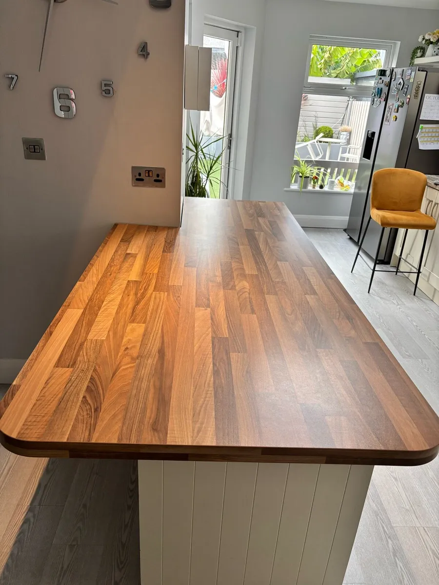 Breakfast Bar Counter - Image 1
