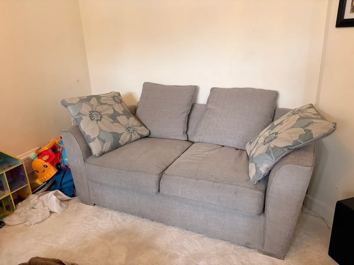 Couch/Sofa - Image 3
