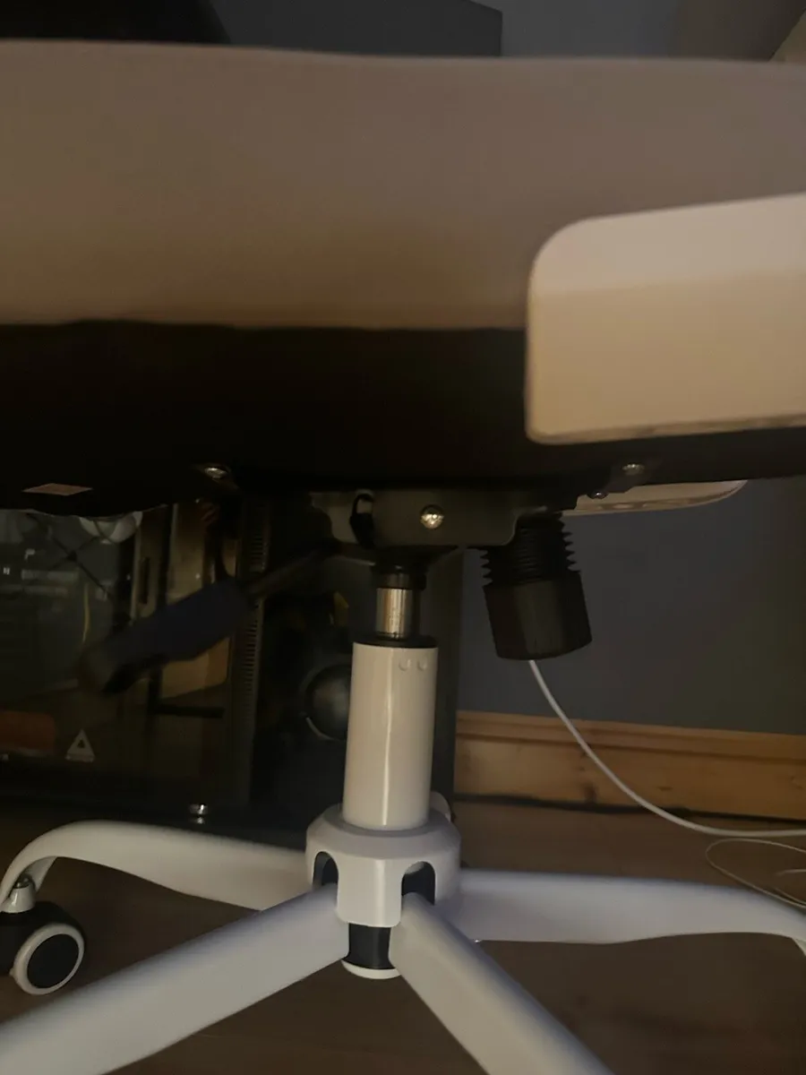Office/Gaming chair - Image 3