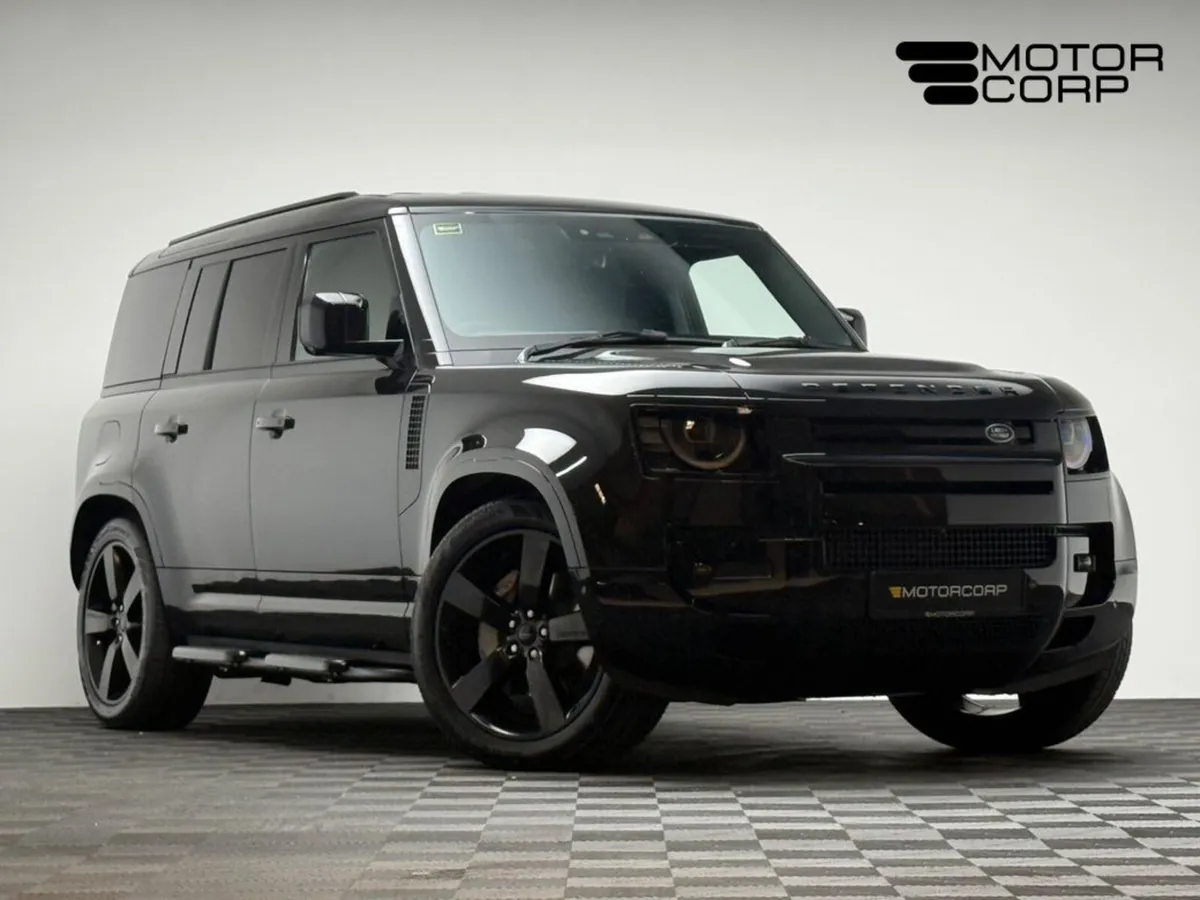 Land Rover Defender HSE X-DYNAMIC D350 3.0 3 SEATE - Image 1