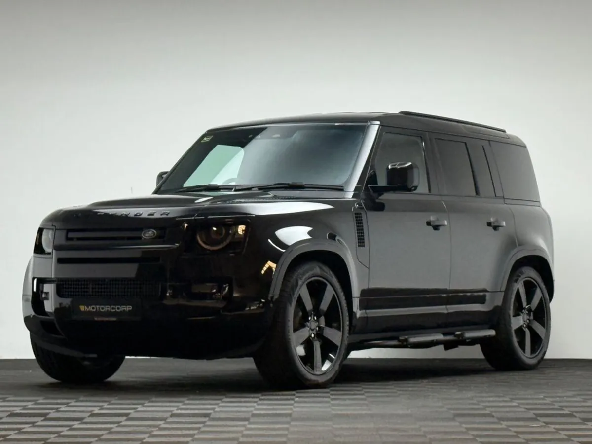 Land Rover Defender HSE X-DYNAMIC D350 3.0 3 SEATE - Image 3