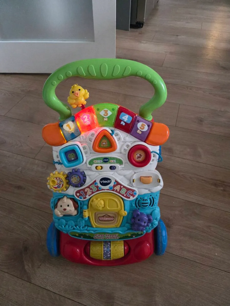 Vtech baby first steps walker - Image 1