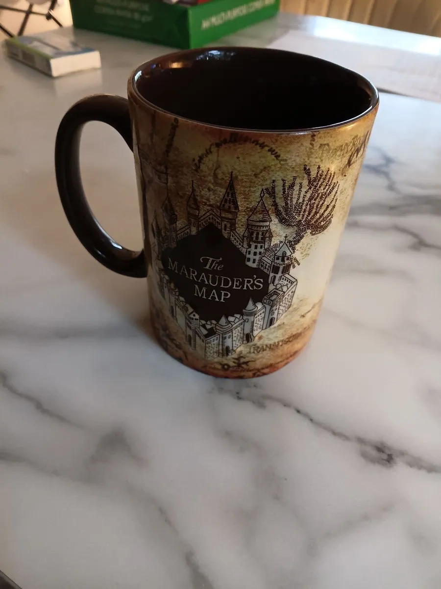 Large Novelty Harry Potter Mug - Image 1