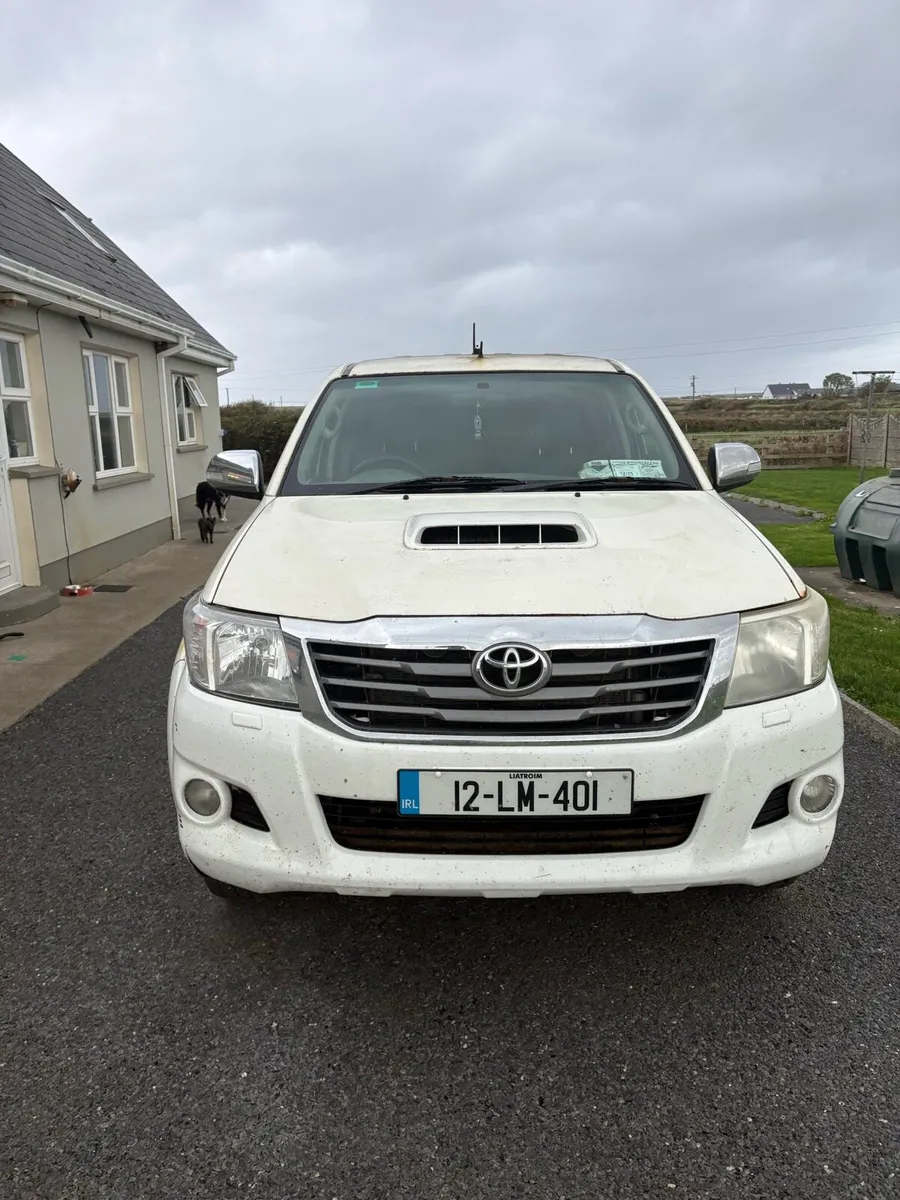 Toyota Hilux - Image 1