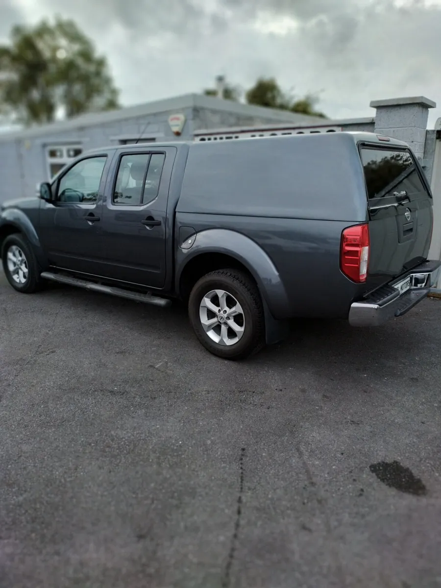 4X4 CREW CAB PICK UP - Image 4