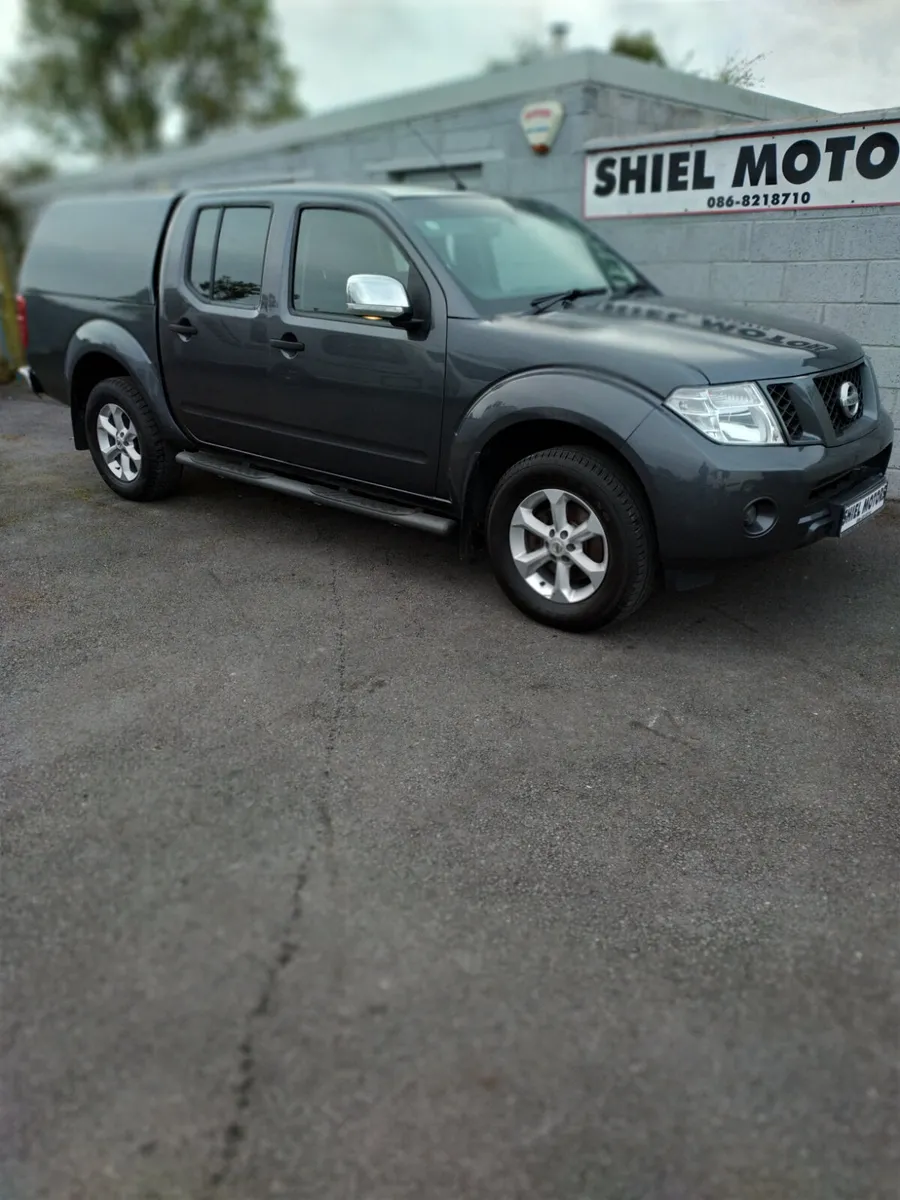 4X4 CREW CAB PICK UP - Image 3