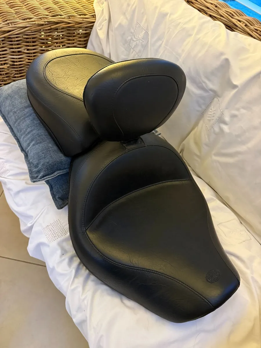 Touring Seat for Honda Shadow (Mustang brand USA) - Image 1