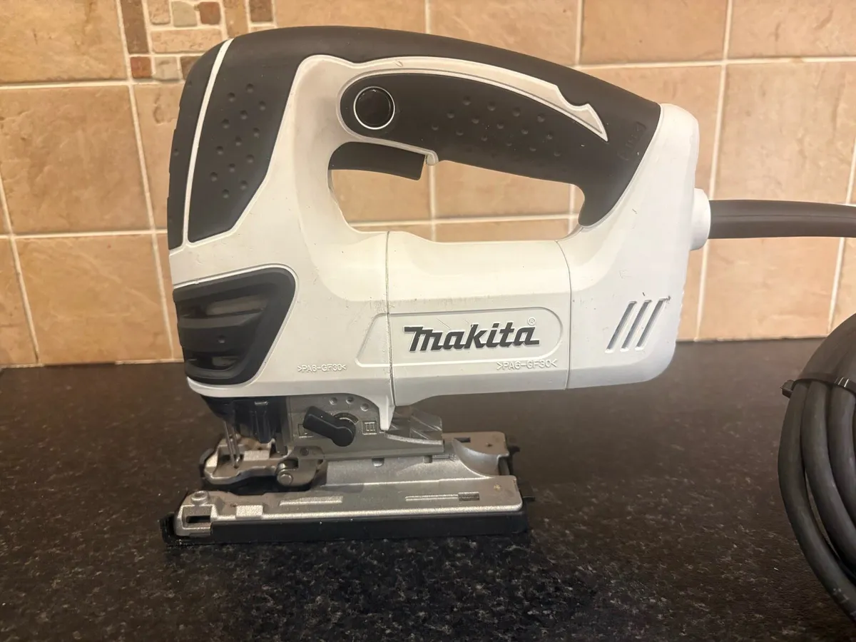 Makita 4350 Jigsaw - Image 2