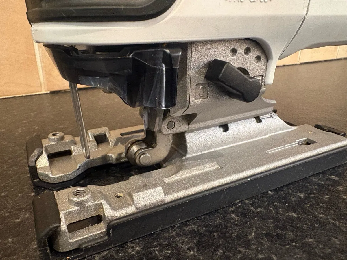 Makita 4350 Jigsaw - Image 3