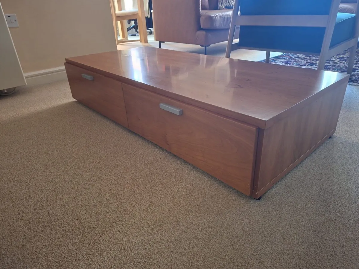 TV Unit - Image 1
