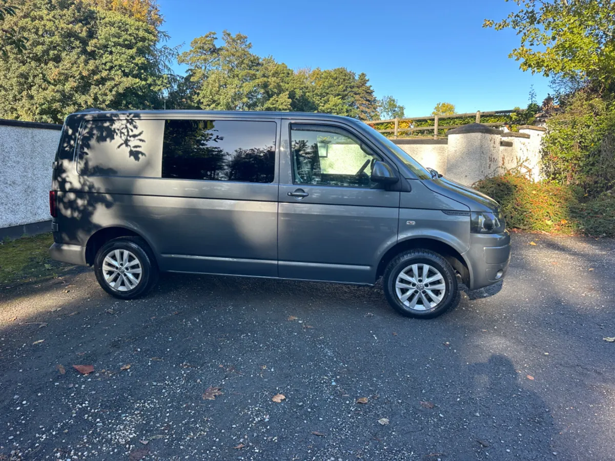 Volkswagen Transporter 2015 - Image 2