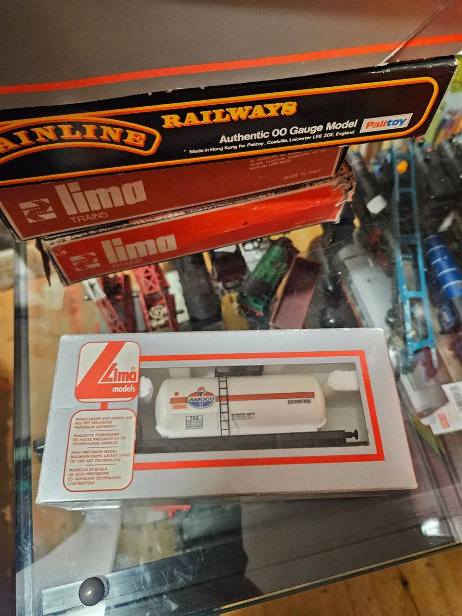Hornby Lima OO Gauge Wagon