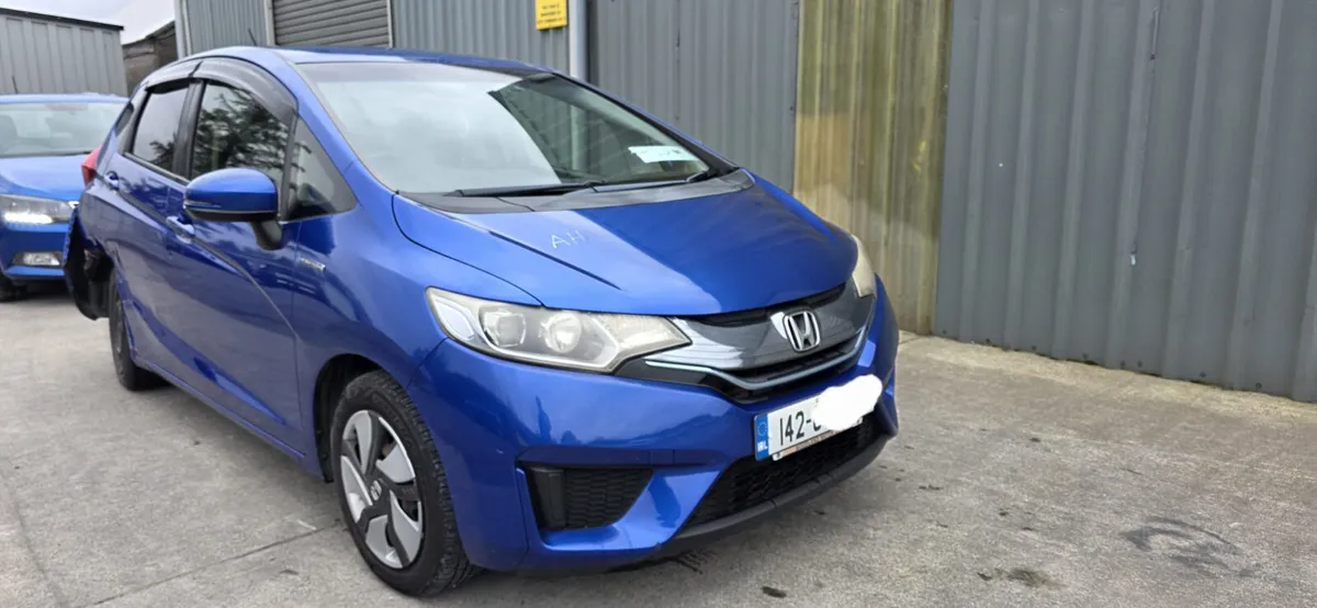 142 HONDA FIT HYBRID - Image 2