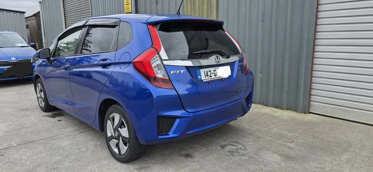 142 HONDA FIT HYBRID - Image 3