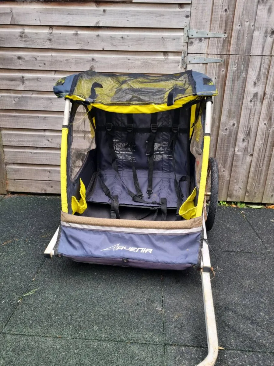 Bike trailer and child seat - Image 1