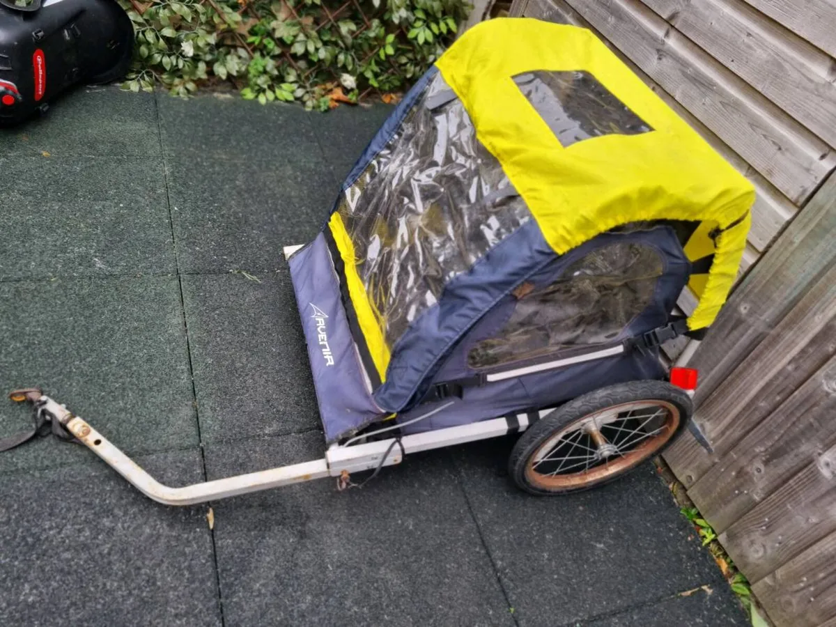 Bike trailer and child seat - Image 3