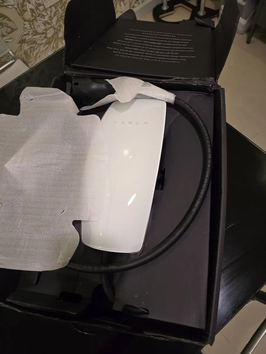 EV  car charger - Image 4