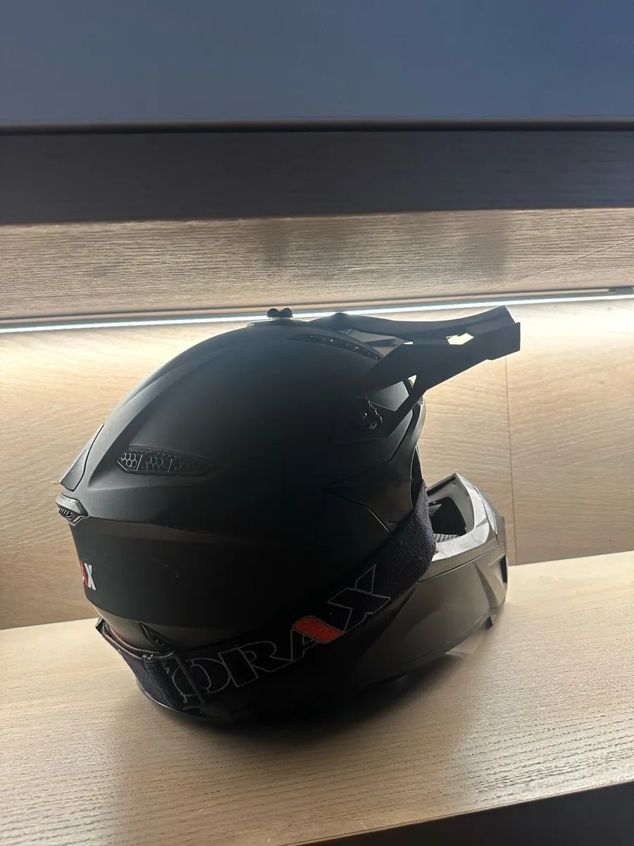Full face helmet - Image 3