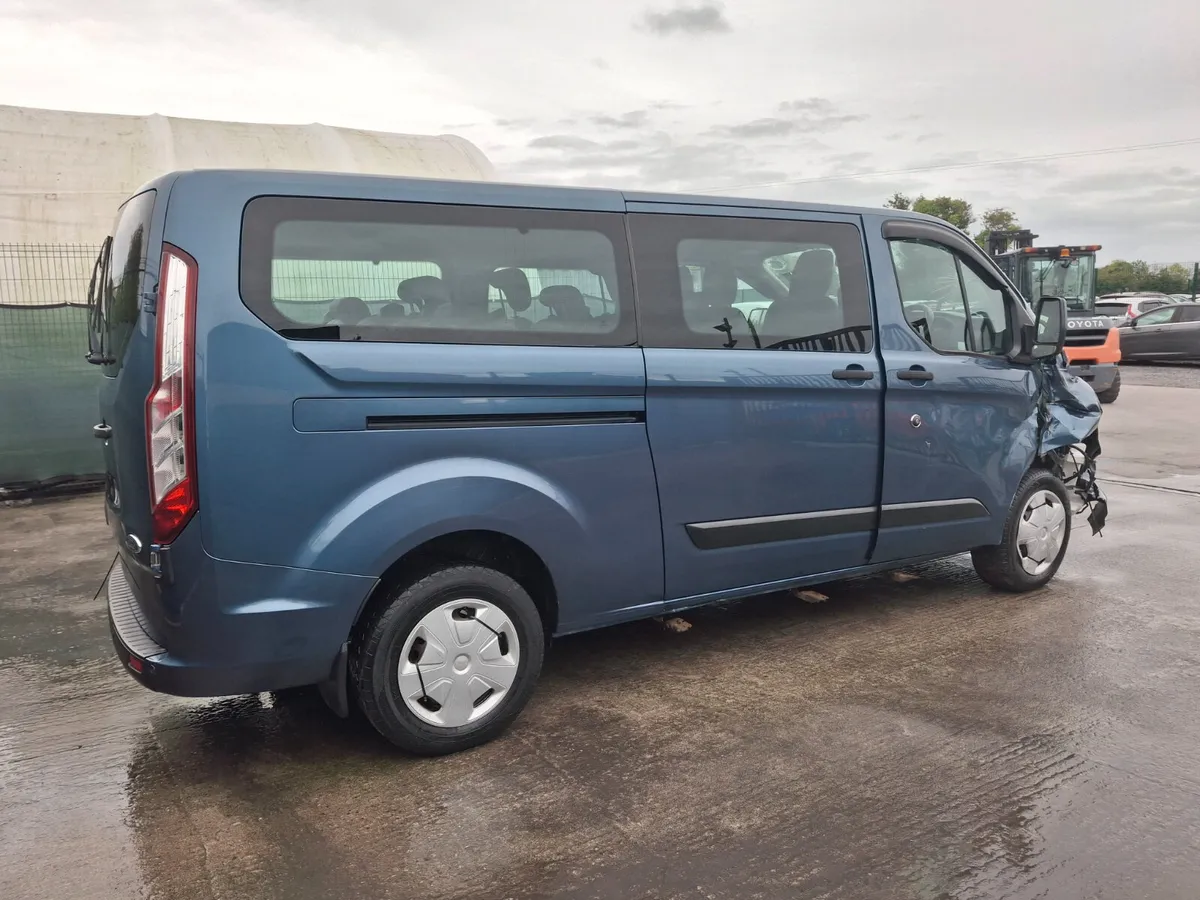 201 Ford Transit Kombi  trend  9 seater bus - Image 3