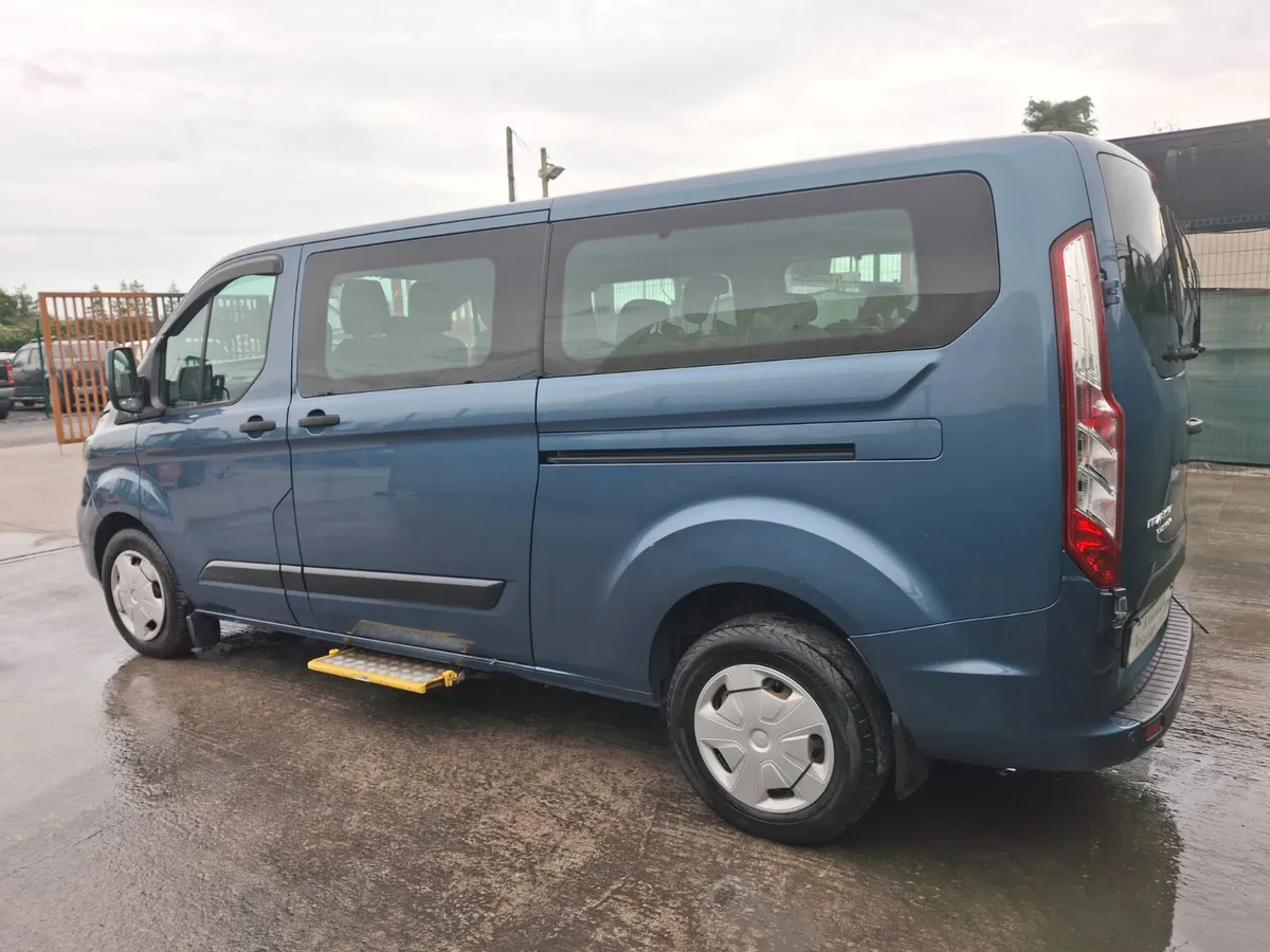 201 Ford Transit Kombi  trend  9 seater bus - Image 4