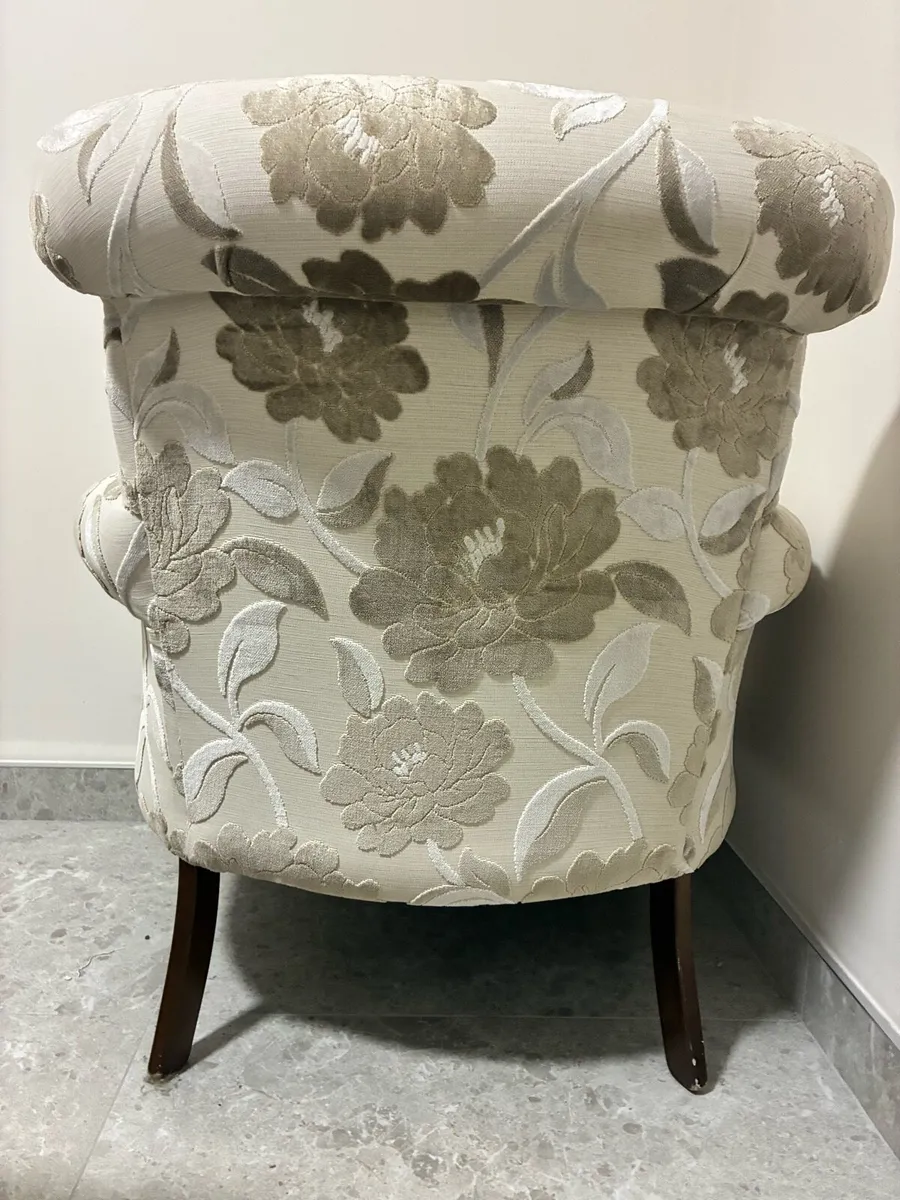 Armchair - Image 3