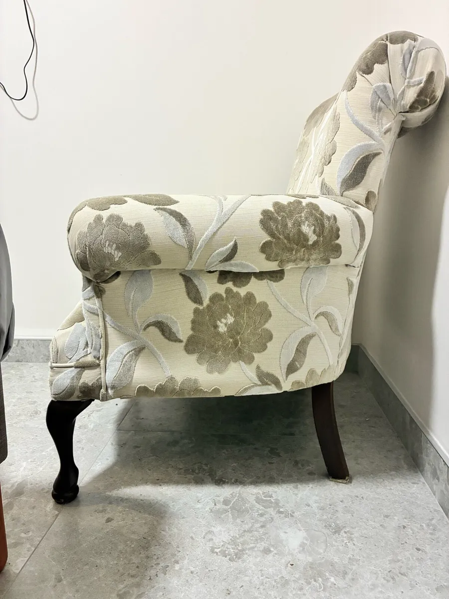 Armchair - Image 2