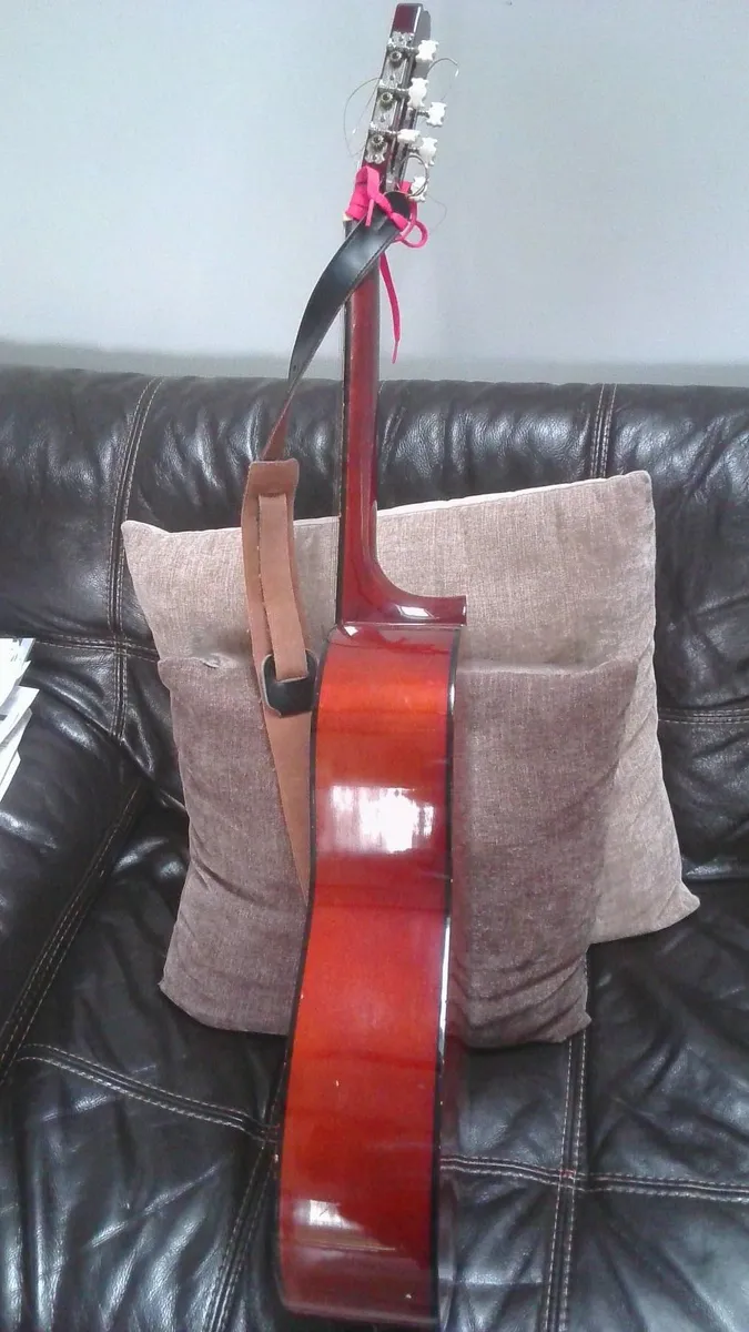 2 guitars for sale - for beginners - Image 4