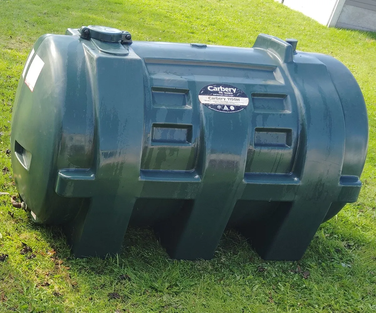 Oil tank