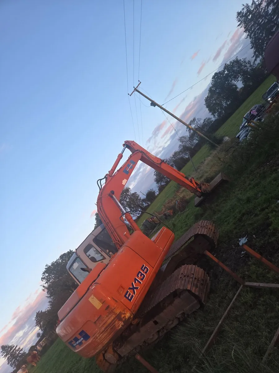 Ex 135 digger - Image 4