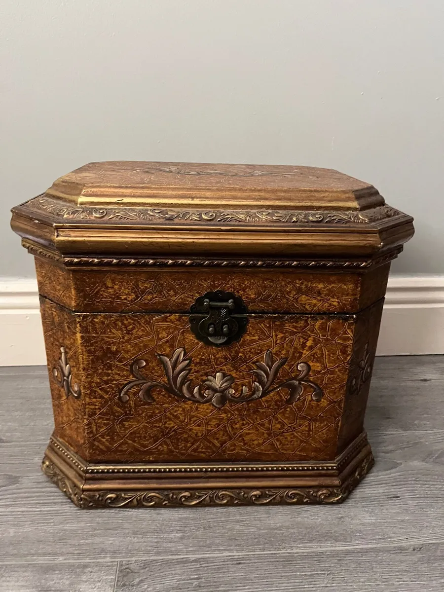 Trinket box - Image 1