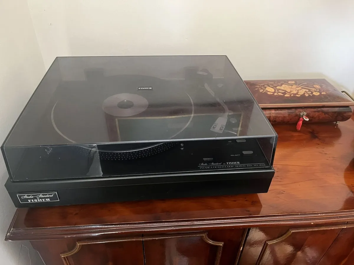 Turntable Fisher - Image 1
