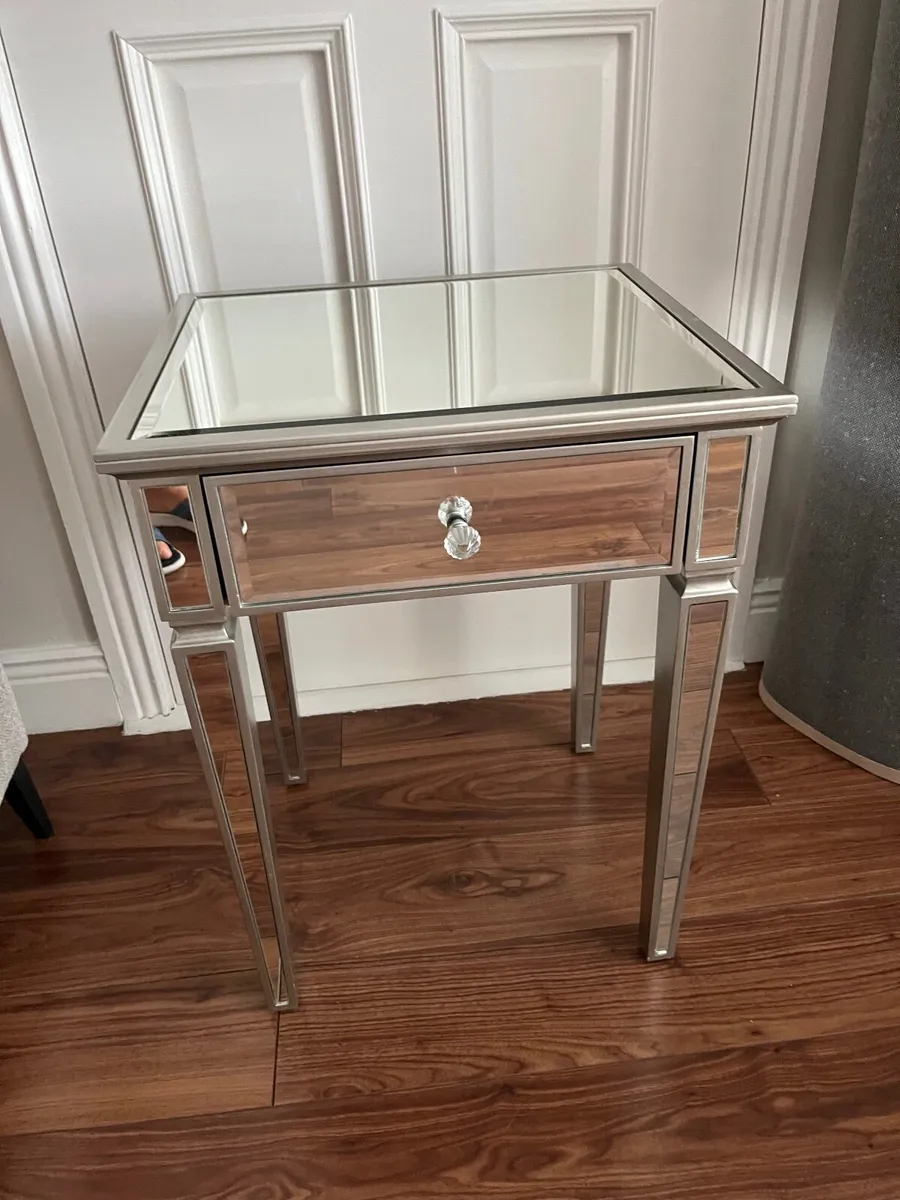 Lamp table - Image 1