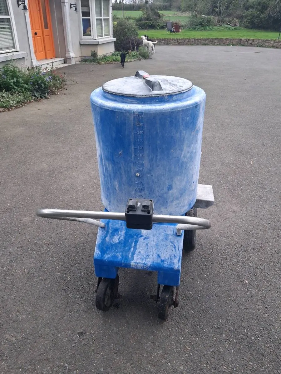 Cubicle lime spreader - Image 2
