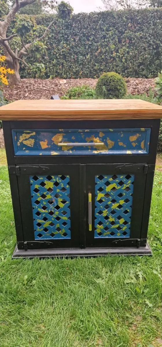 Cabinet - Image 2
