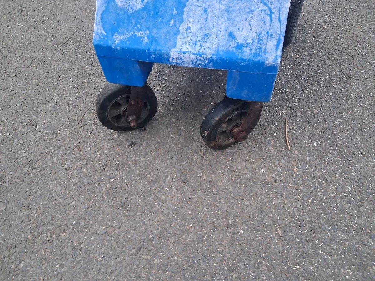 Cubicle lime spreader - Image 4