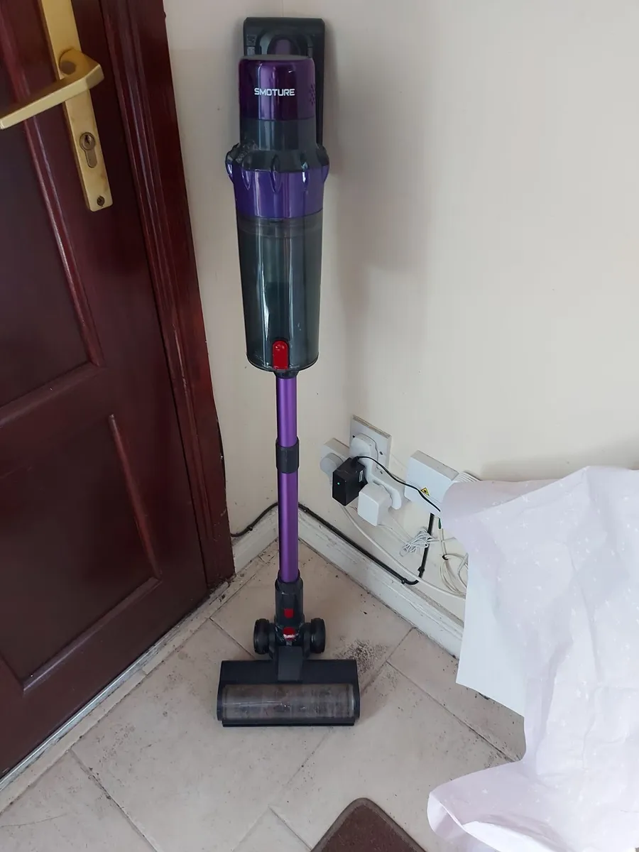 Smoture Cordless Vacuum Cleaner, Model VAC02, - Image 1
