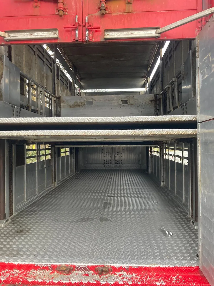 Livestock trailer - Image 4